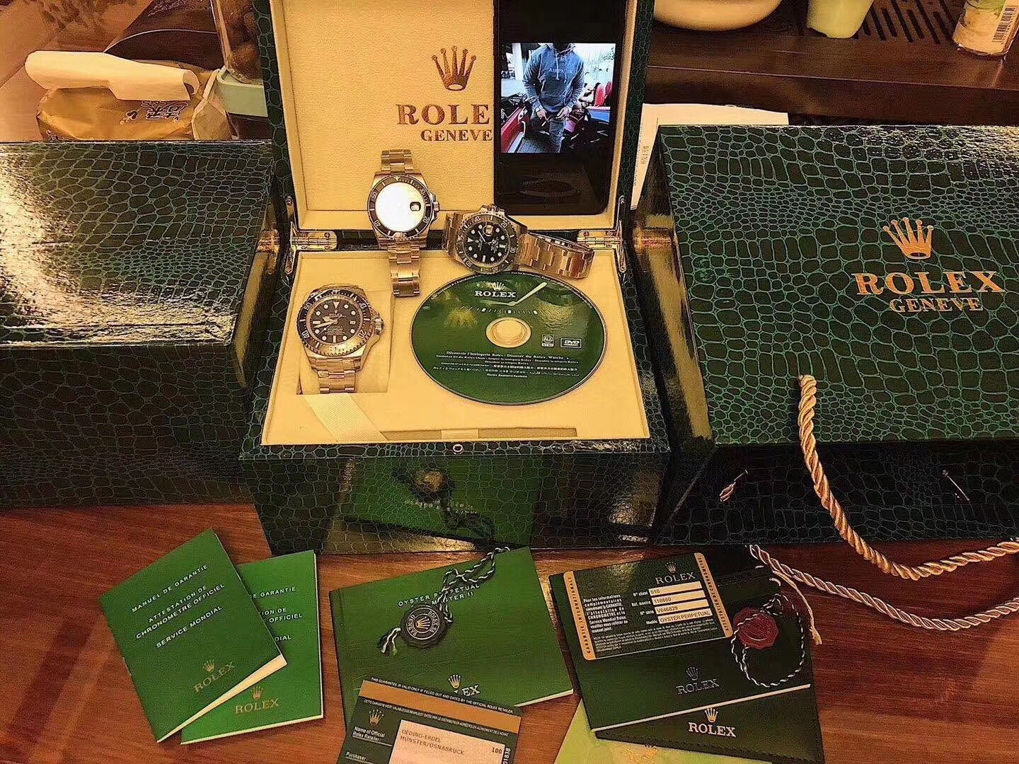 Perfect Replica Green Rolex Watch Box With Disk